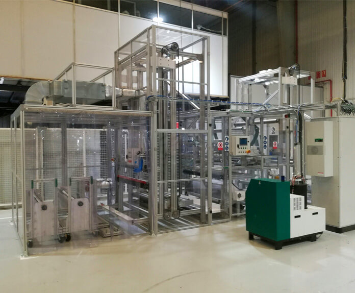 GF Machinery linka na nanášení lepidla
