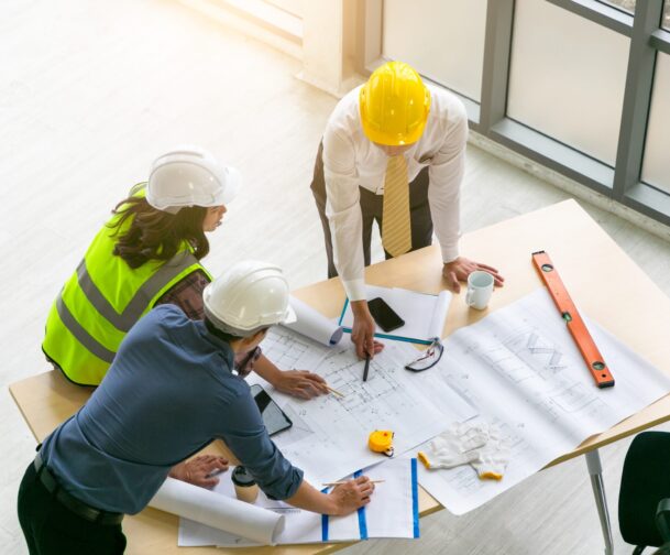 Top,View,Of,Architects,And,Engineers,To,Discuss,And,Create